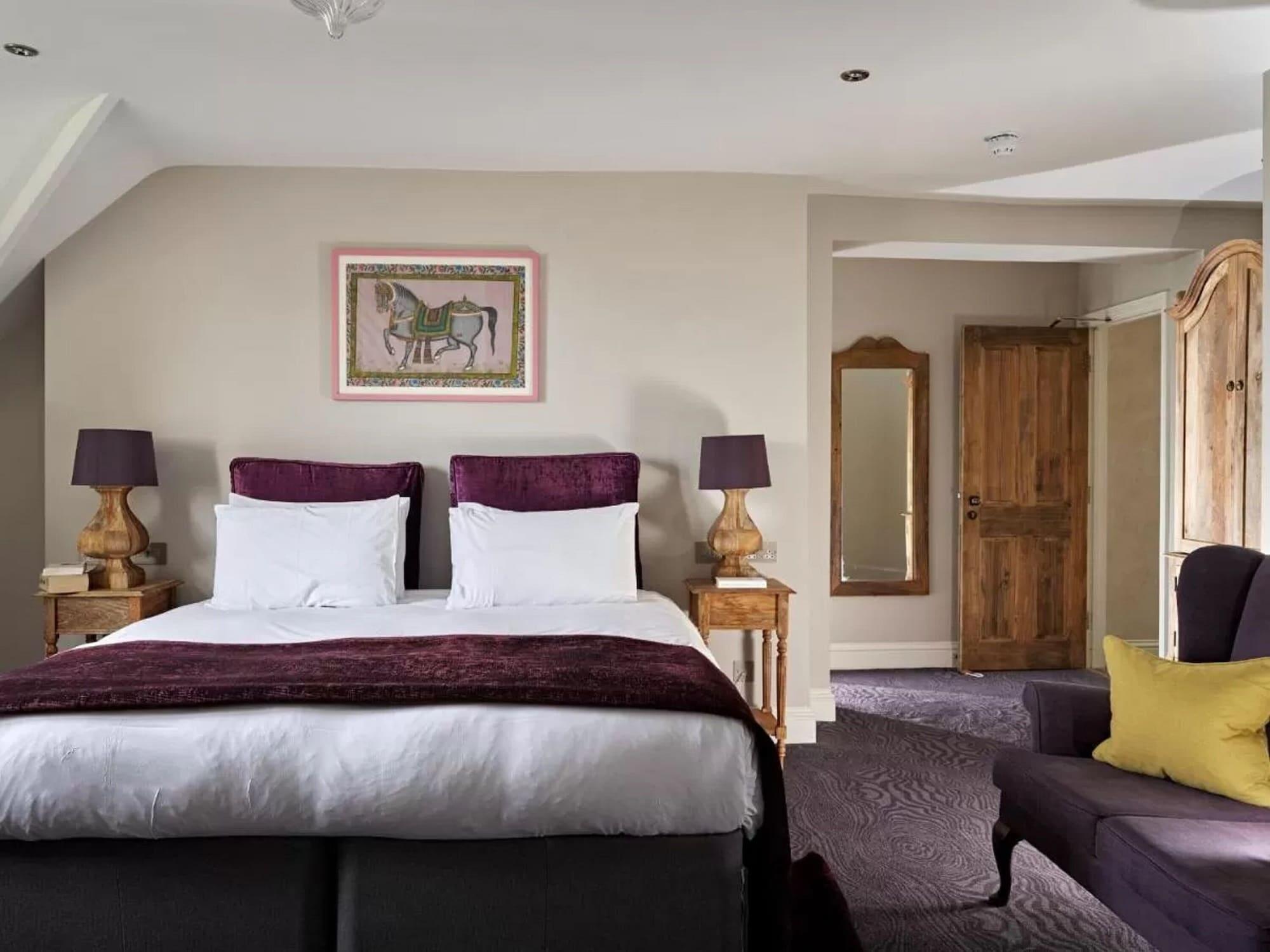 Cotswold Grange Bed & Breakfast Cheltenham Ngoại thất bức ảnh A bedroom at The Old parsonage