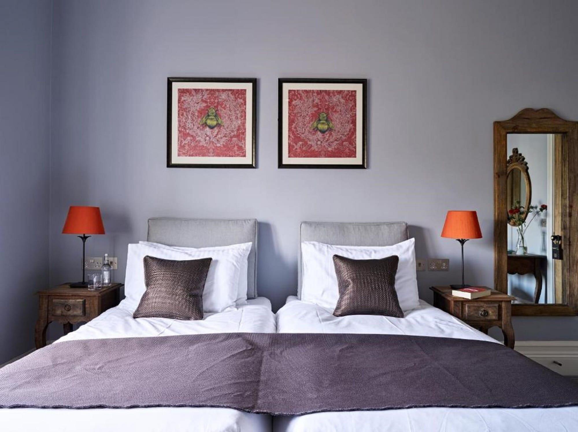 Cotswold Grange Bed & Breakfast Cheltenham Ngoại thất bức ảnh A bedroom at the hotel