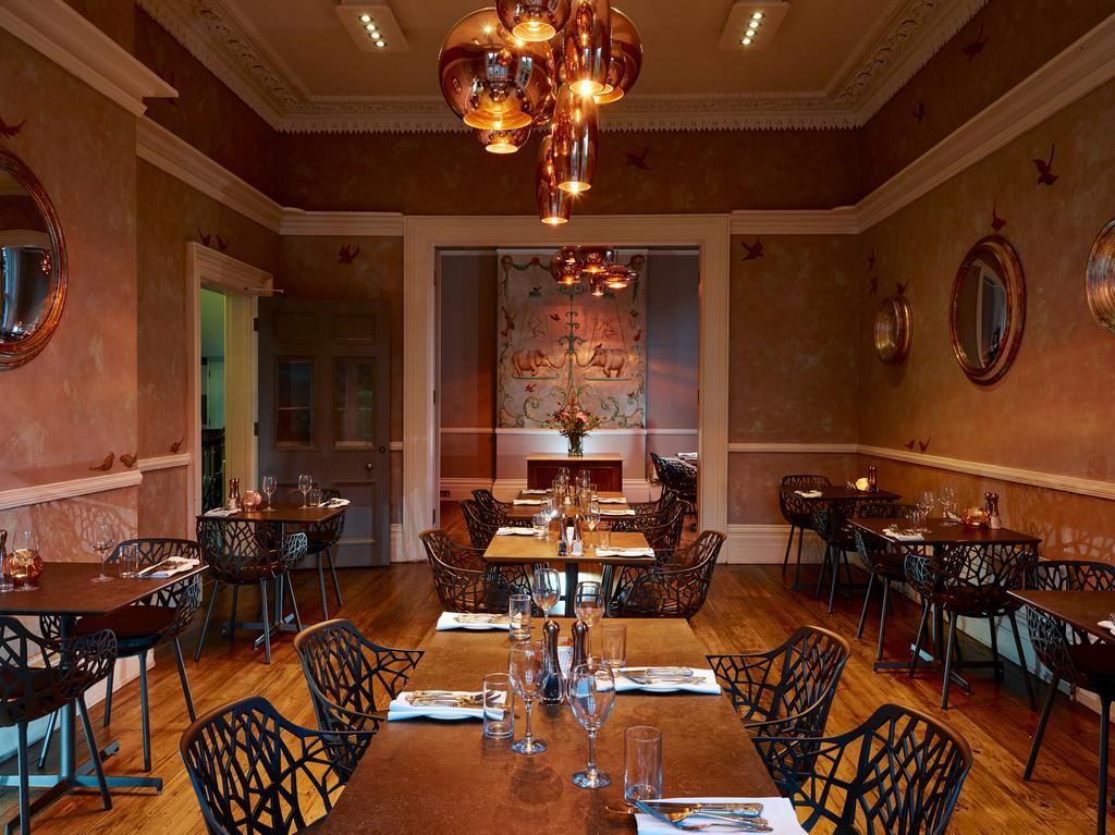 Cotswold Grange Bed & Breakfast Cheltenham Ngoại thất bức ảnh The interior of the restaurant