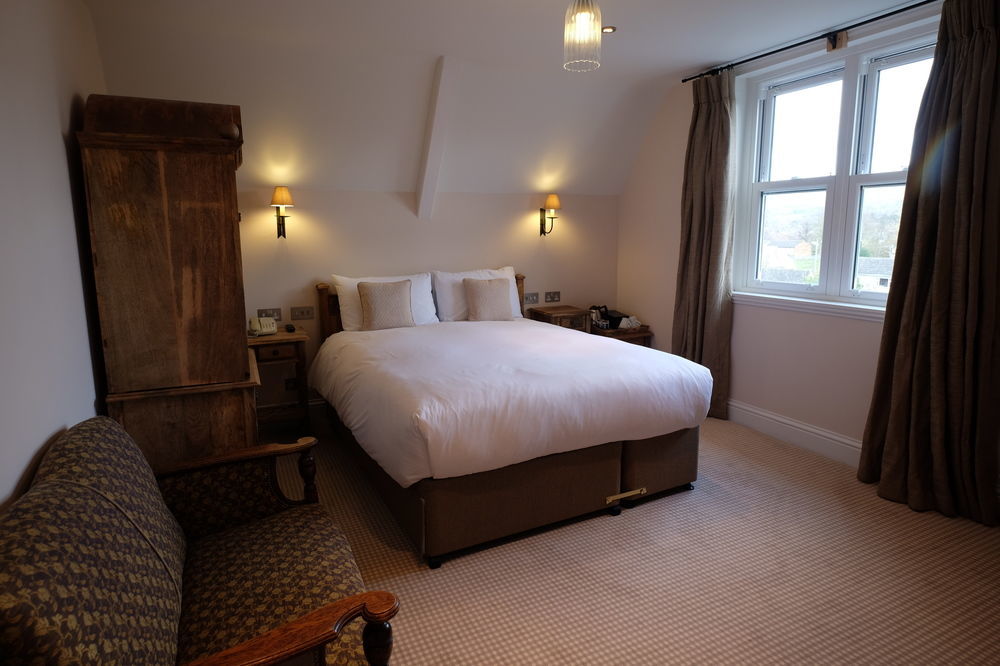 Cotswold Grange Bed & Breakfast Cheltenham Ngoại thất bức ảnh A bedroom at the hotel