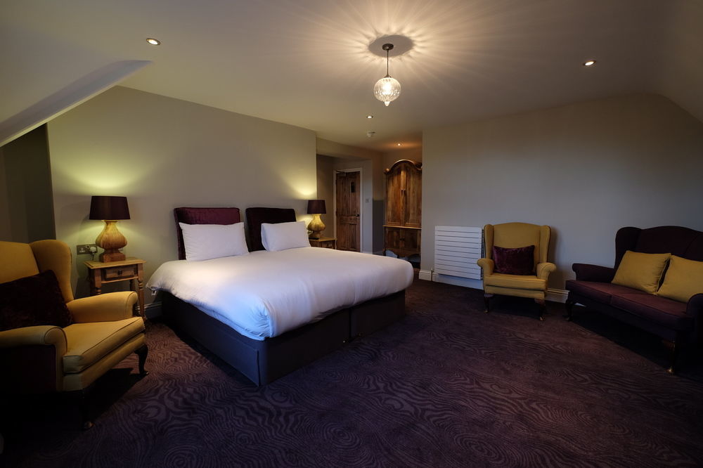 Cotswold Grange Bed & Breakfast Cheltenham Ngoại thất bức ảnh A room at the hotel