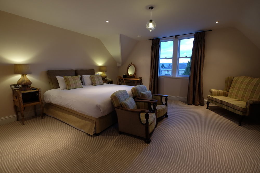 Cotswold Grange Bed & Breakfast Cheltenham Ngoại thất bức ảnh A bedroom at the hotel