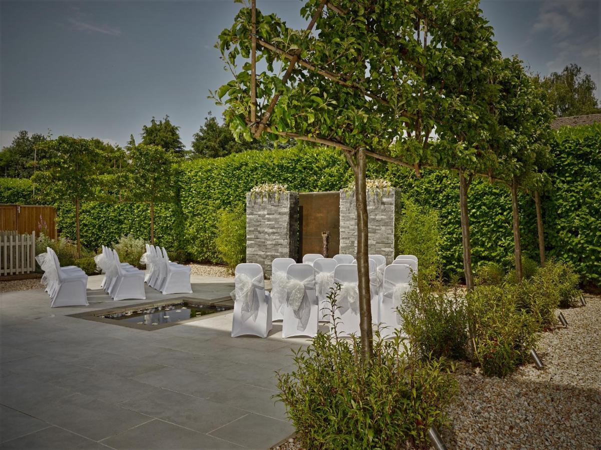 Cotswold Grange Bed & Breakfast Cheltenham Ngoại thất bức ảnh The outdoor chapel